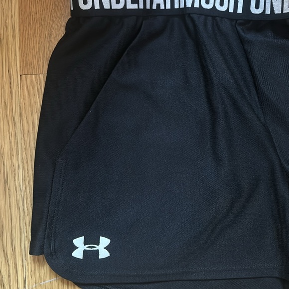 Under Armour workout shorts - Picture 4 of 4